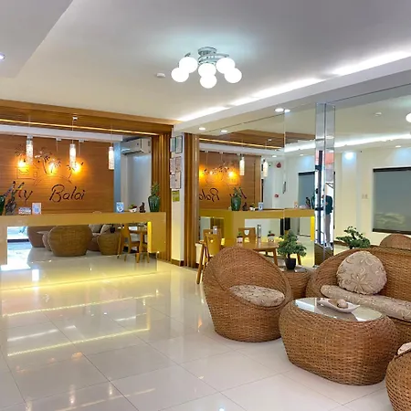 Omni Dormitel Hostel